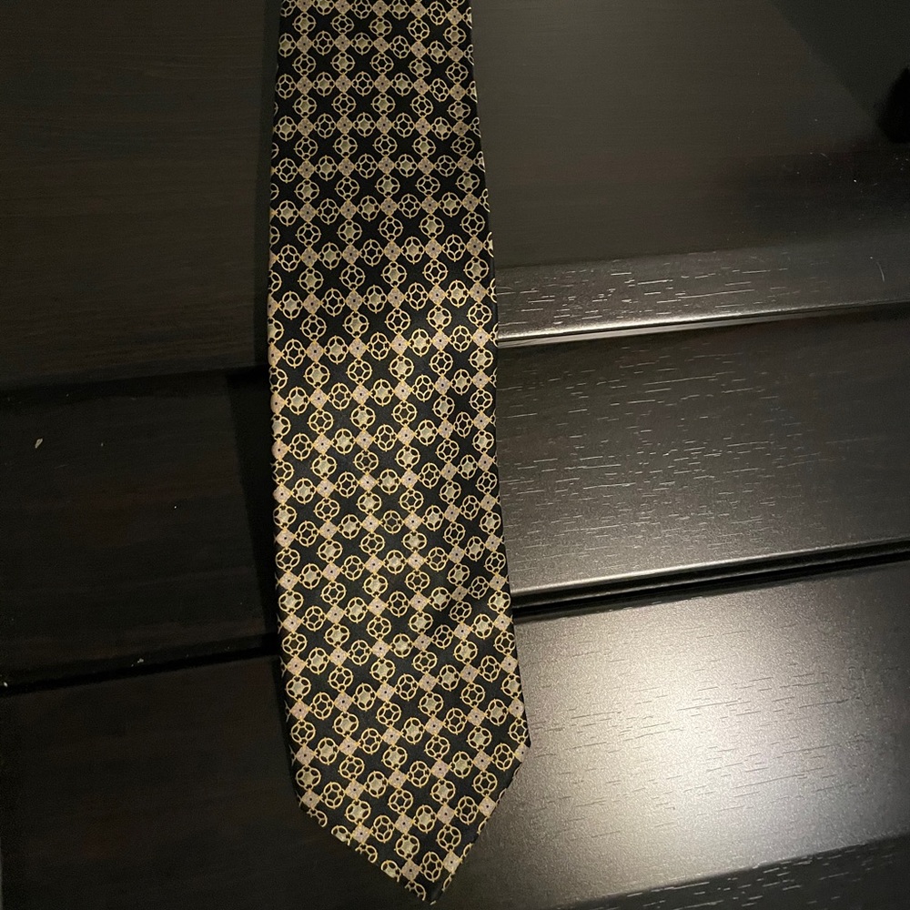 Brioni tie